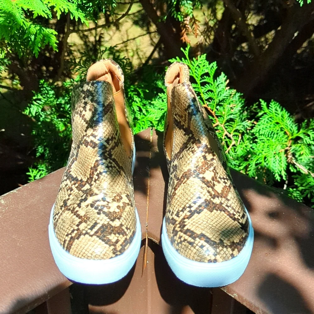 Snakeskin print Slipon Hightop Sneakers